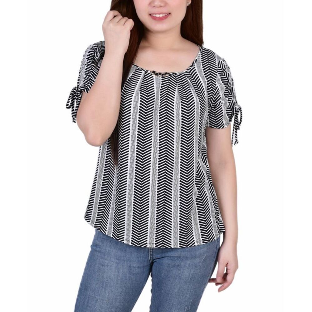 NY Collection Petite Size Short Ruched Sleeve Top with Pleats